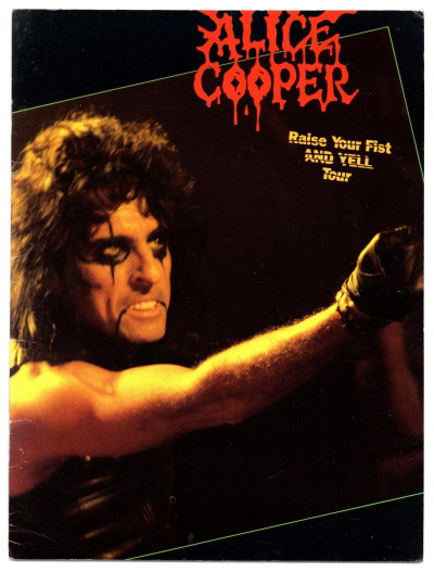 Alice Cooper Raise Your Fist and Yell Concert Tour Programme 1987