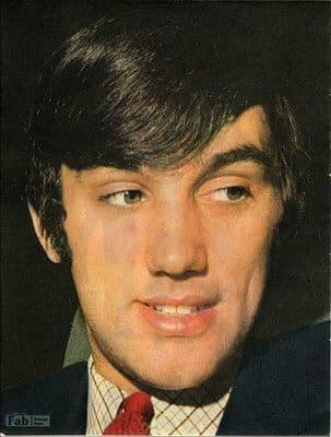 GEORGE BEST approx 10X13 inch pinup poster size press cutting/clipping 1966 Original